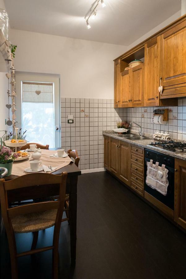 カマイオーレ Casa Vittoriaヴィラ エクステリア 写真