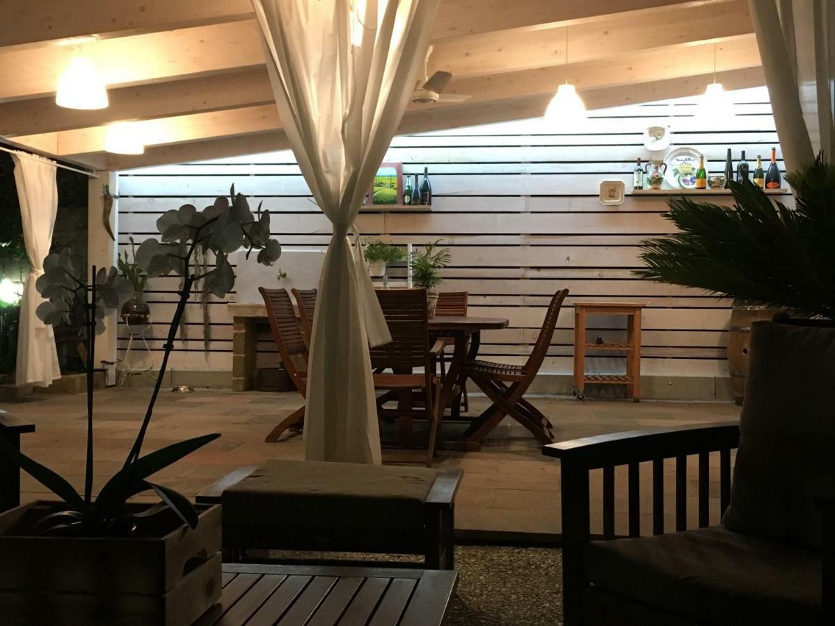 カマイオーレ Casa Vittoriaヴィラ エクステリア 写真